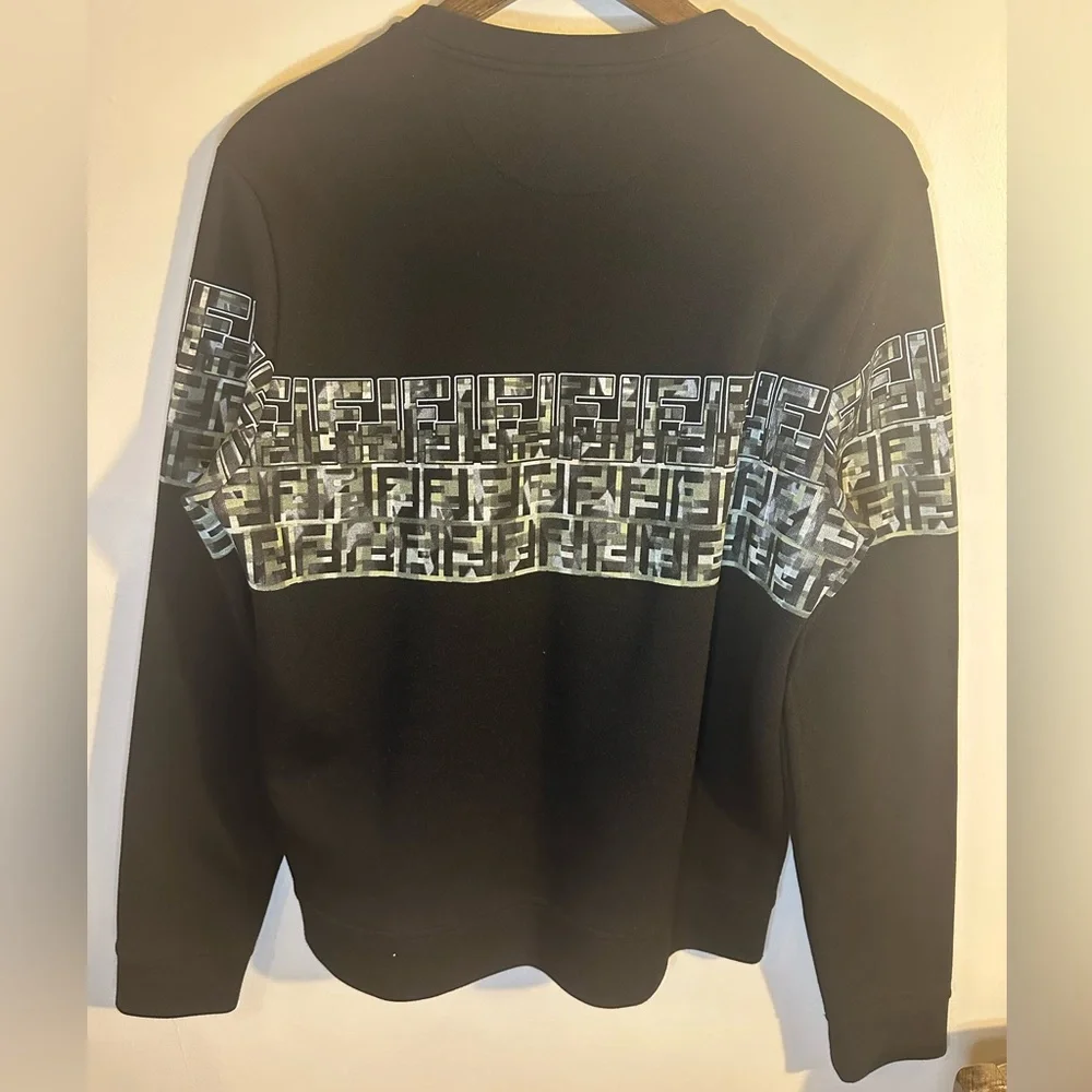 Fendi Black Monogram Sweatshirt size M Designer Authentic Luxury